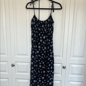 Harlow Black and White Floral Midi Dress